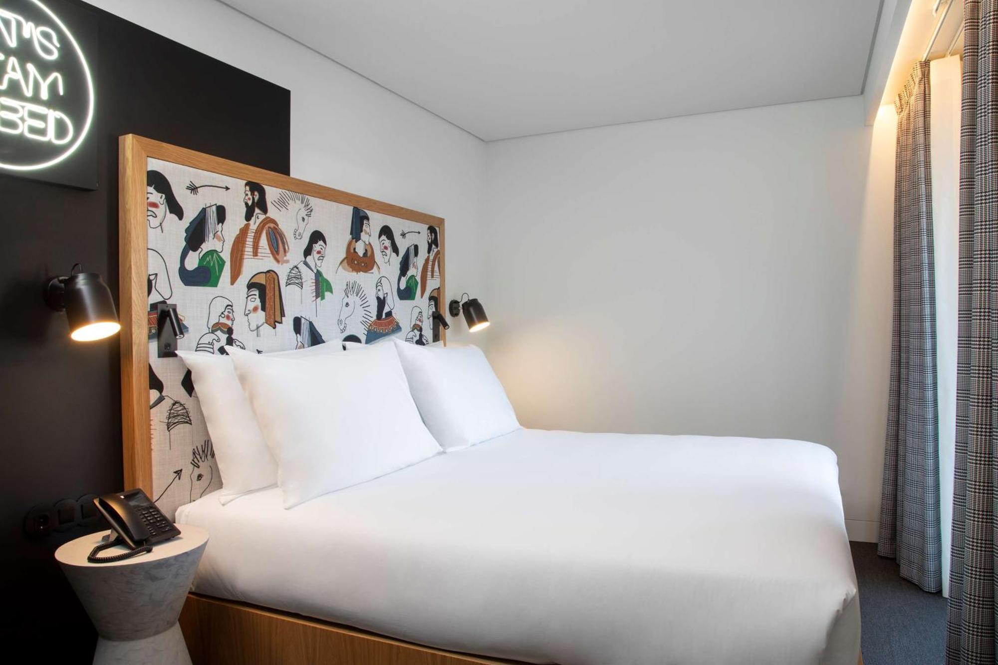 Se Catedral Hotel Porto, Tapestry Collection By Hilton Bagian luar foto