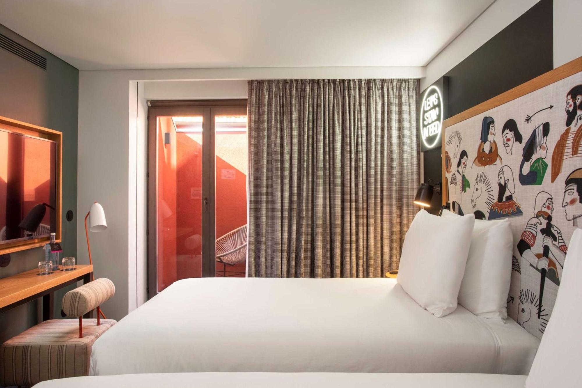 Se Catedral Hotel Porto, Tapestry Collection By Hilton Bagian luar foto