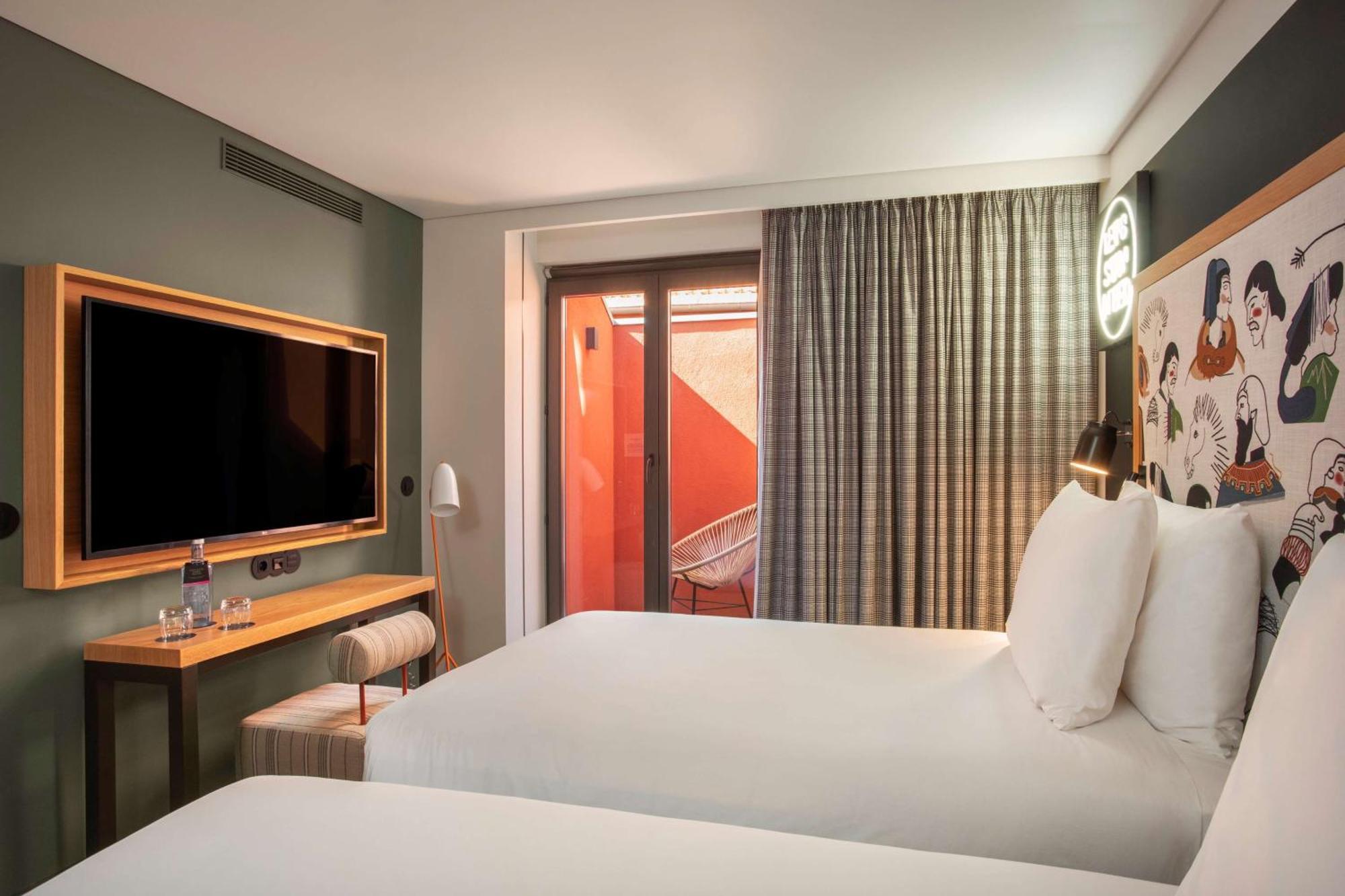 Se Catedral Hotel Porto, Tapestry Collection By Hilton Bagian luar foto