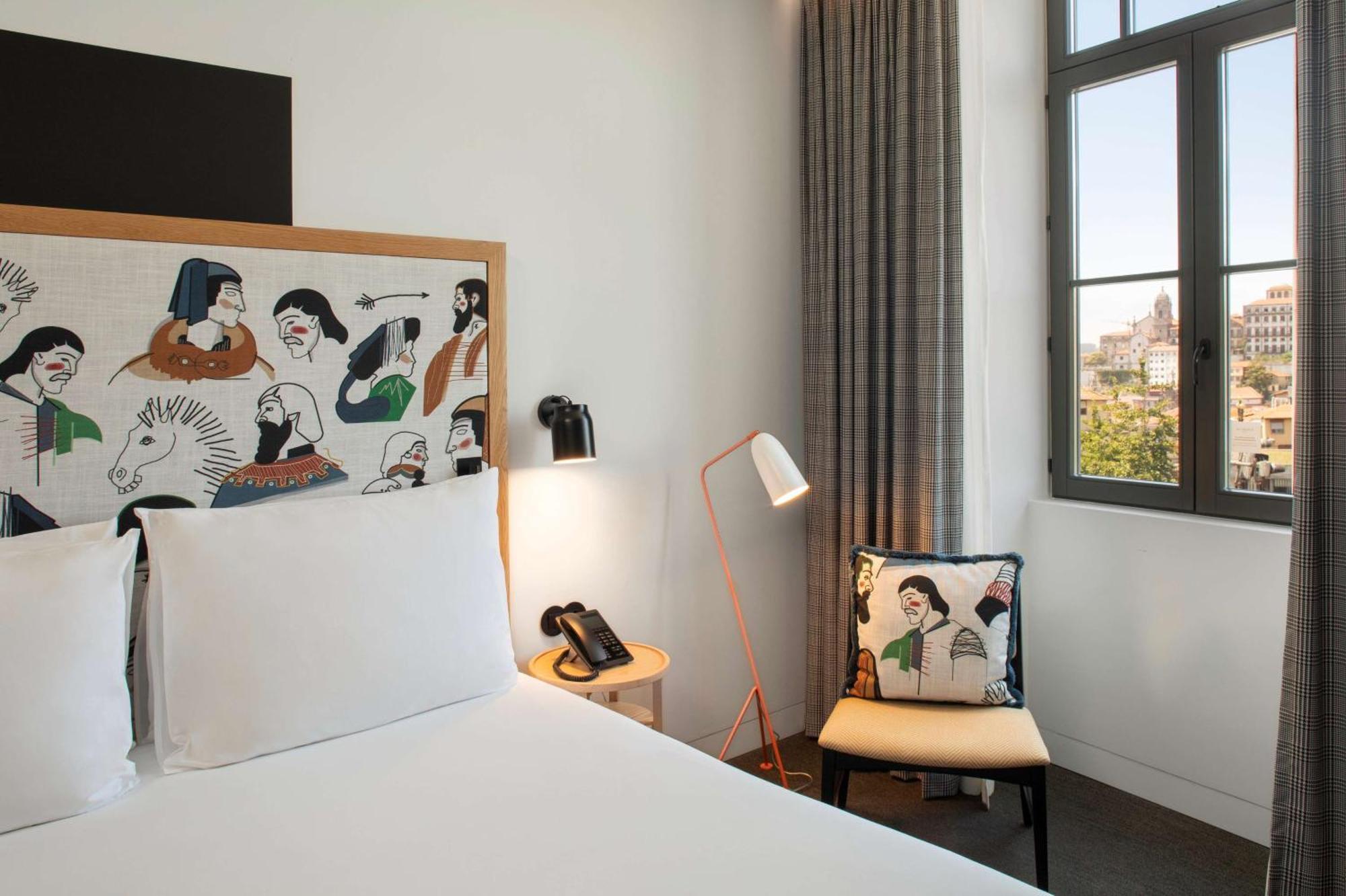 Se Catedral Hotel Porto, Tapestry Collection By Hilton Bagian luar foto