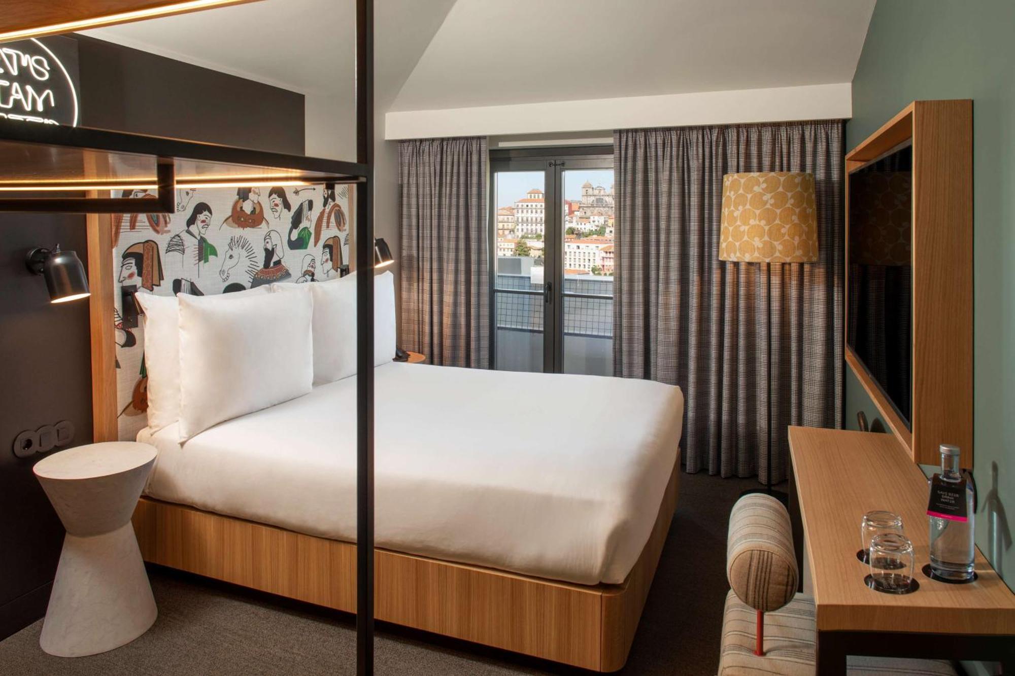 Se Catedral Hotel Porto, Tapestry Collection By Hilton Bagian luar foto